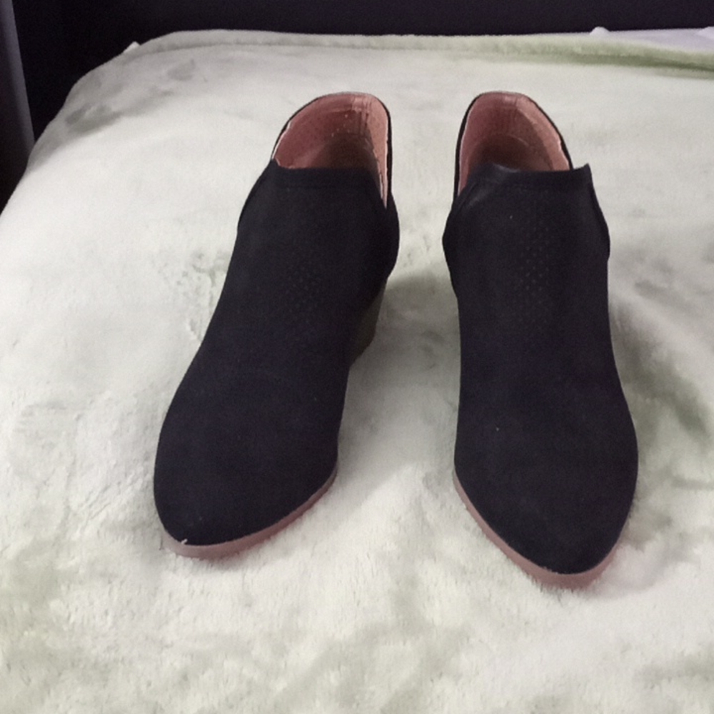 Black ankle boots